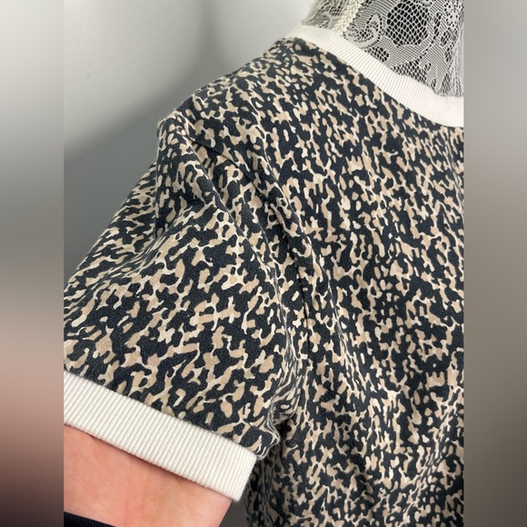 ADIDAS Animal Print Cropped Tee 💫🐆 - Picture 5 of 8